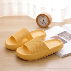 Chinelo - Pillow Slides™