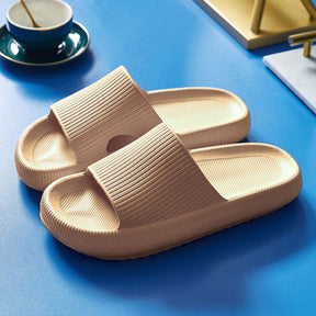 Chinelo - Pillow Slides™